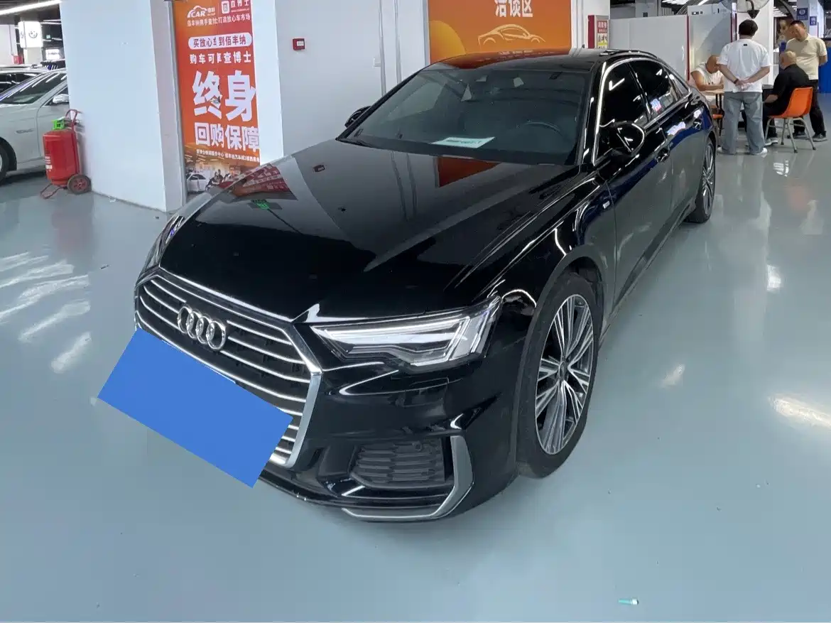 奥迪A6L 2022款 45 TFSI 臻选动感型 2022
