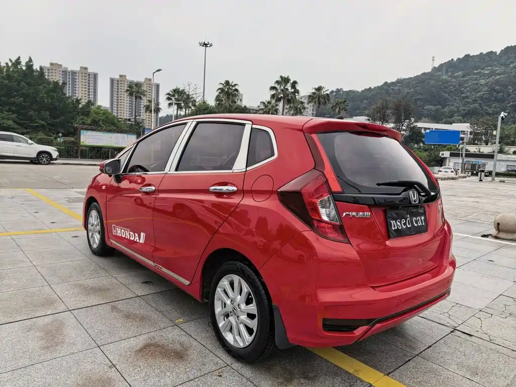 Honda Fit — миниатюра 9