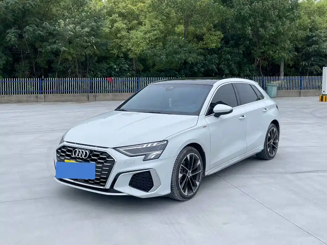 奥迪A3 2023款 改款 Sportback 35 TFSI 时尚运动型 2023