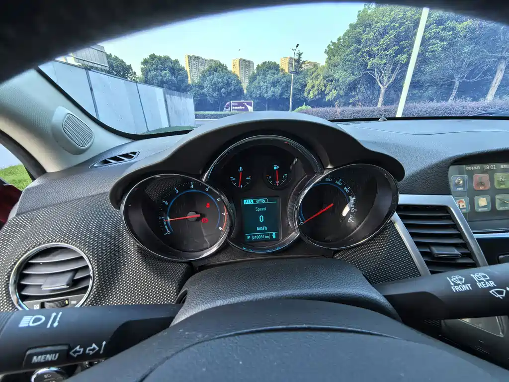 Chevrolet Cruze — миниатюра 13