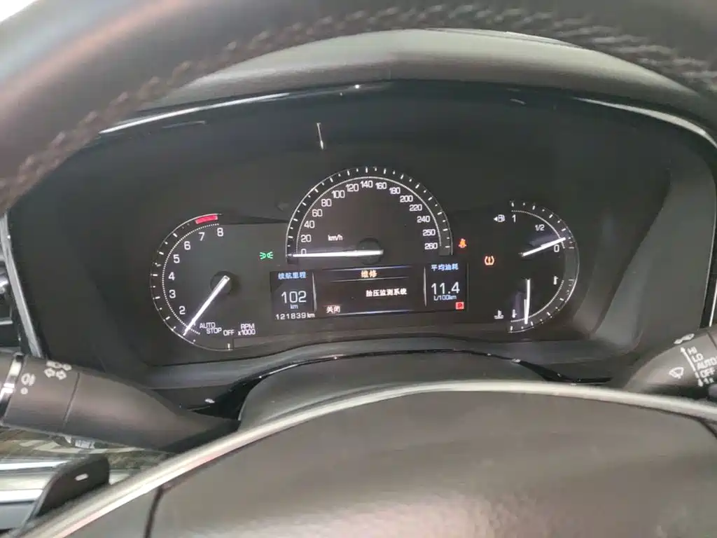 Cadillac XT5 — миниатюра 12
