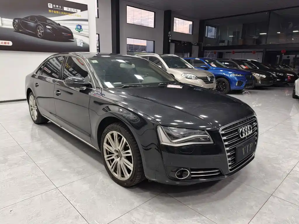 Audi A8 — миниатюра 3