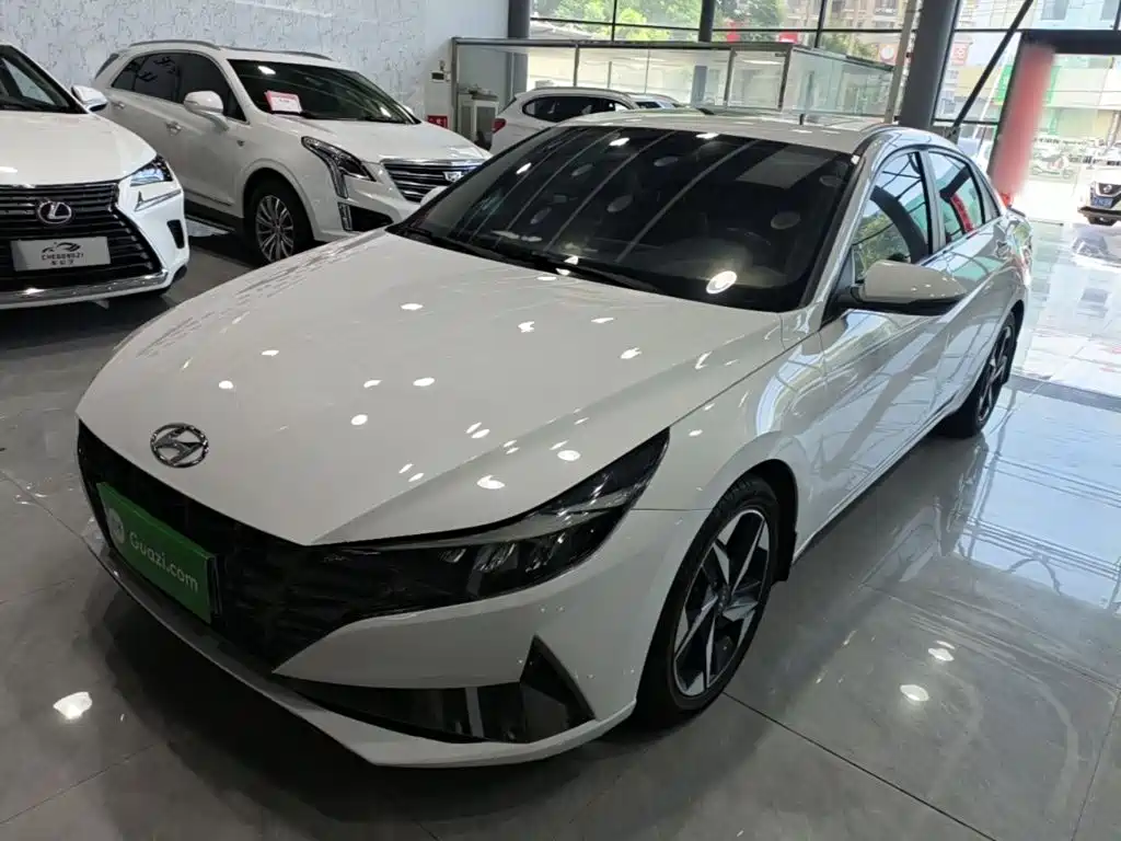 Hyundai Elantra — миниатюра 2