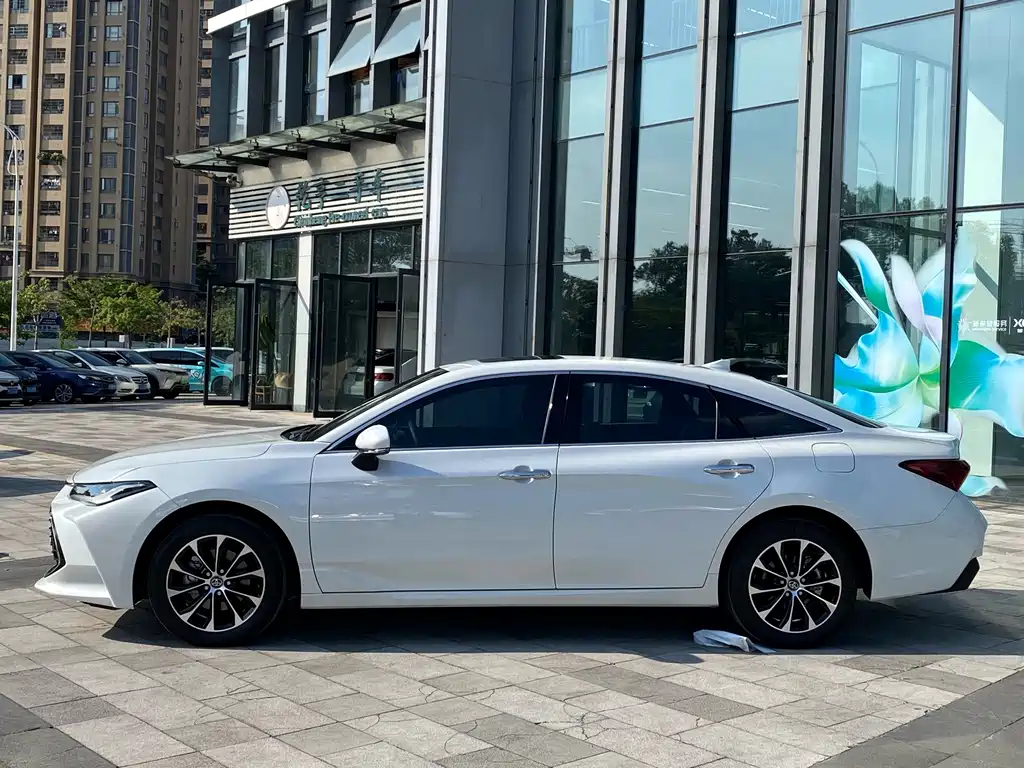 Toyota Avalon — миниатюра 22
