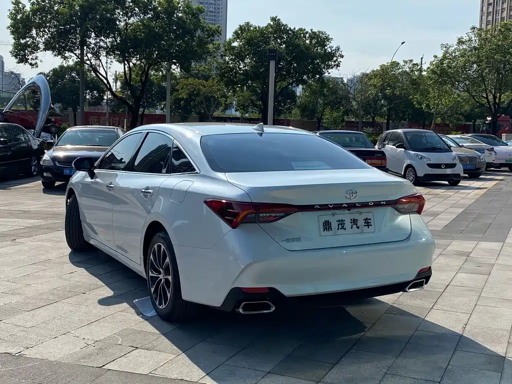 Toyota Avalon — миниатюра 27