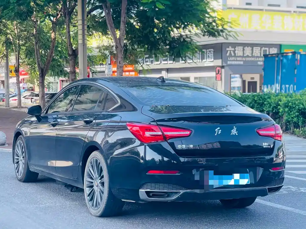 Hongqi Hongqi H5 — миниатюра 6