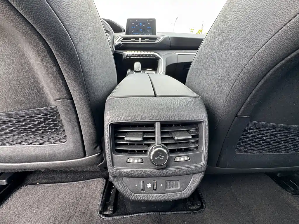Peugeot 5008 — миниатюра 19