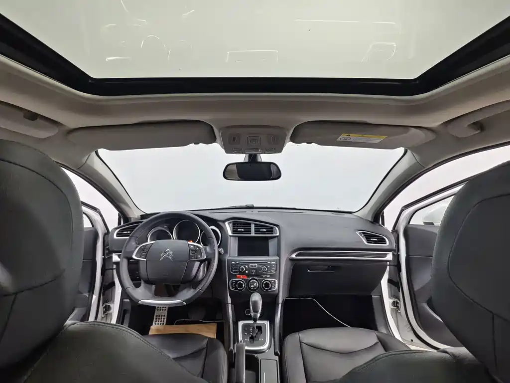 Citroen C4L — миниатюра 10