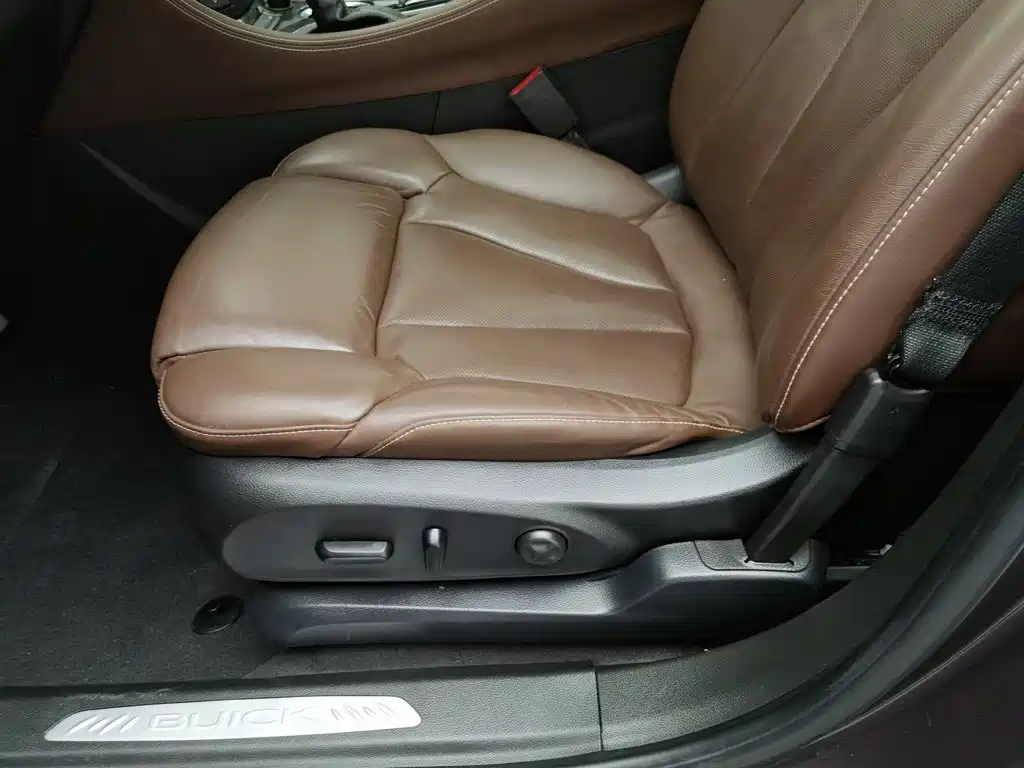 Buick Envision Plus — миниатюра 20