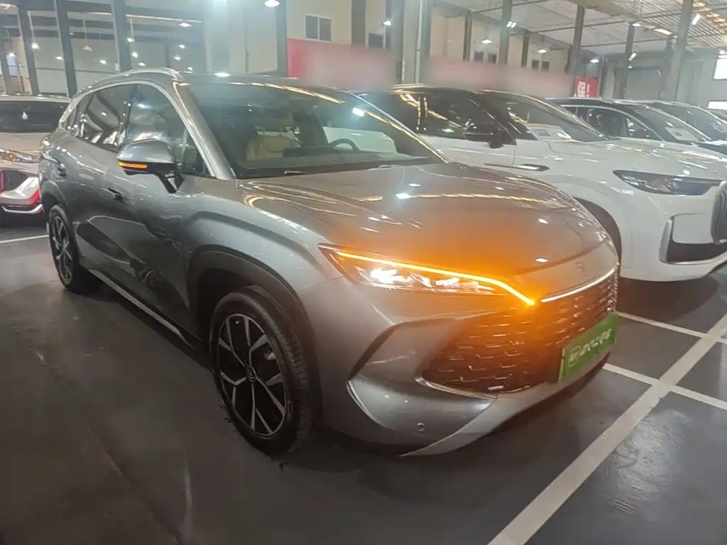 BYD L DM-i — миниатюра 4