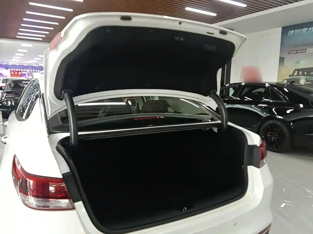 Kia K5 — миниатюра 19