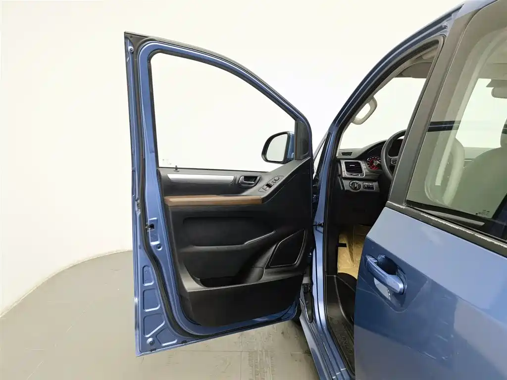 SAIC MAXUS CHASE G10