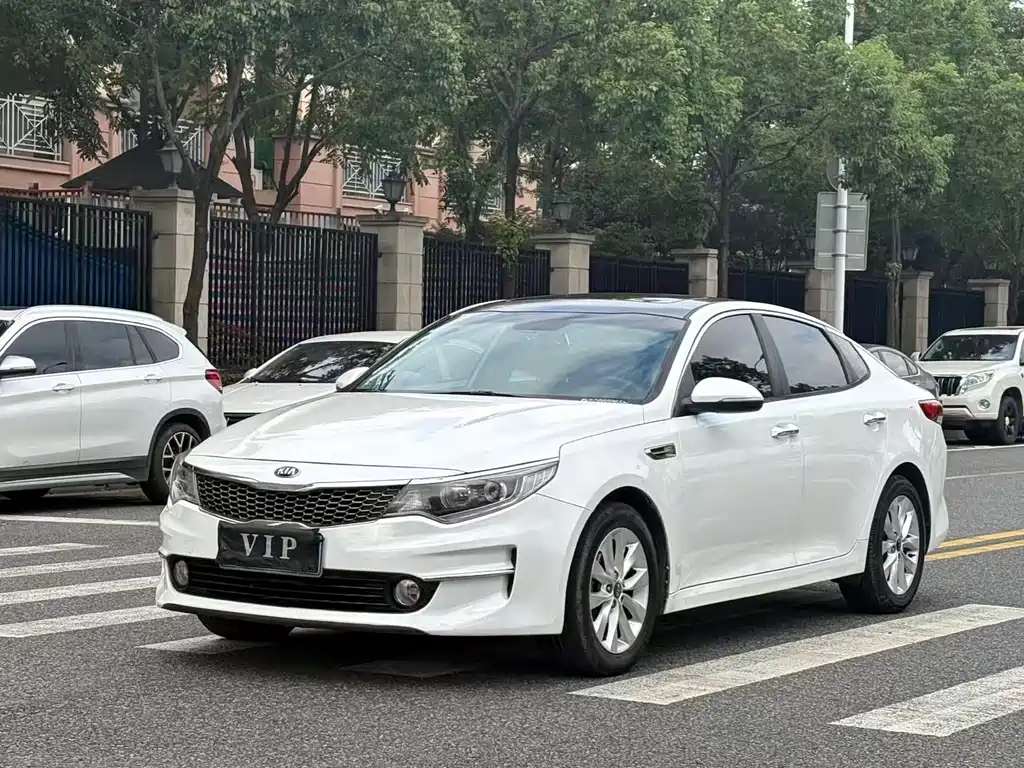 Kia K5