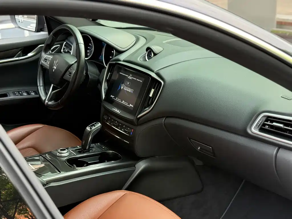 Maserati Ghibli 2019 3.0T Standard V