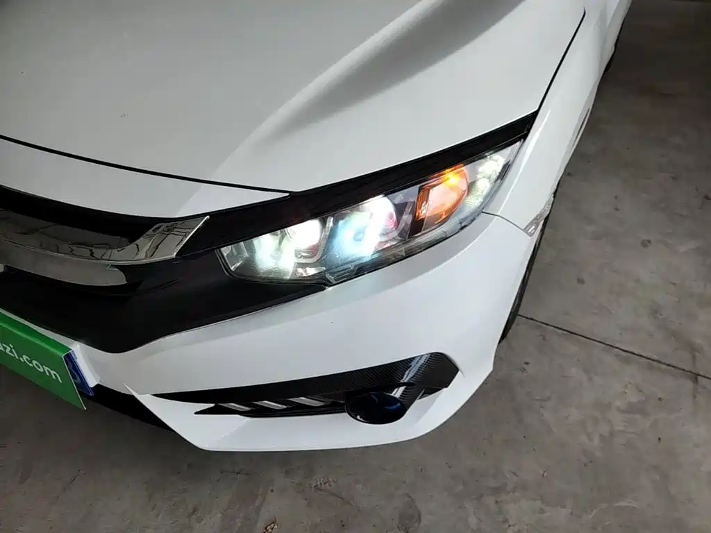 Honda Civic — миниатюра 24