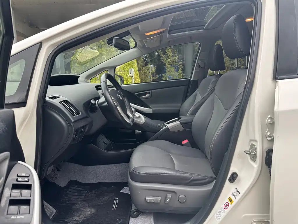 Toyota Prius 2012 1.8L Luxury