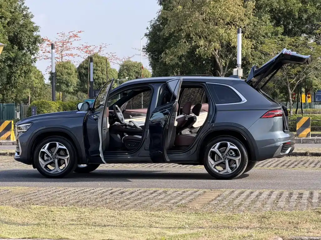Geely Xingyue L — миниатюра 30