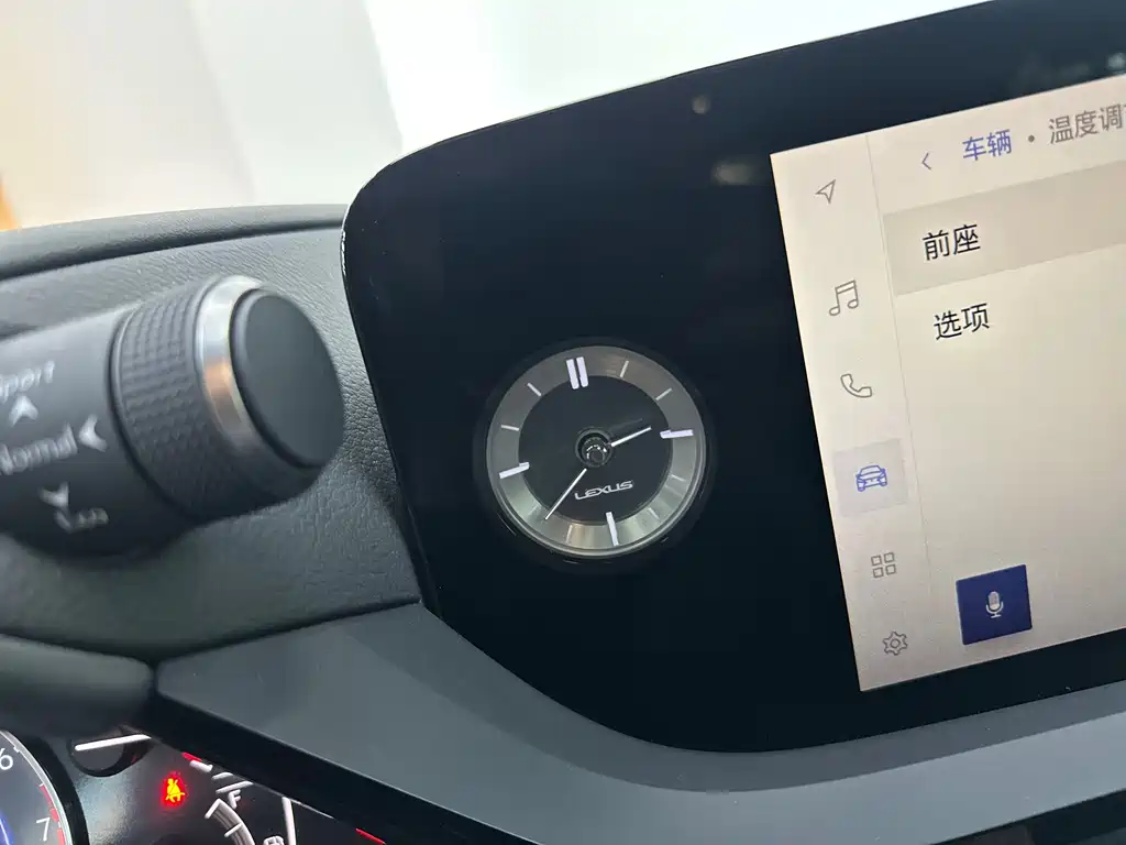 Lexus ES — миниатюра 10