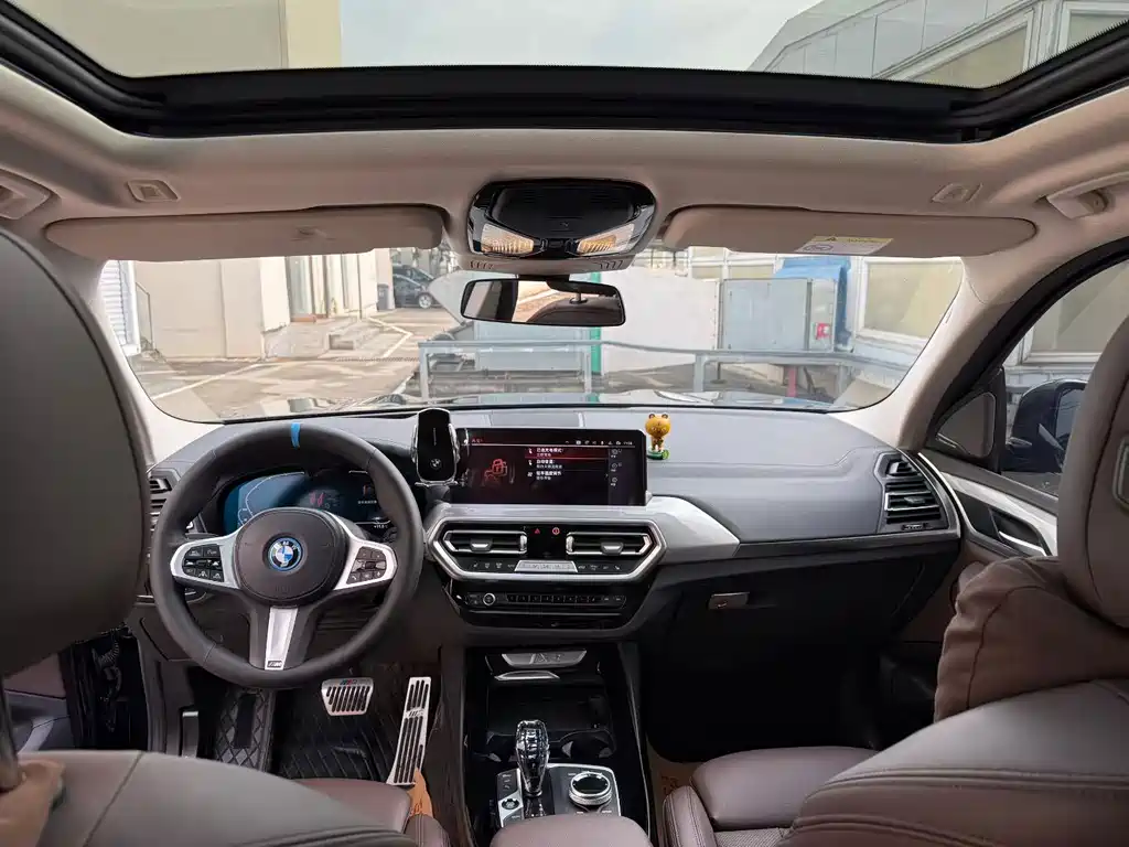 BMW iX3 — миниатюра 6