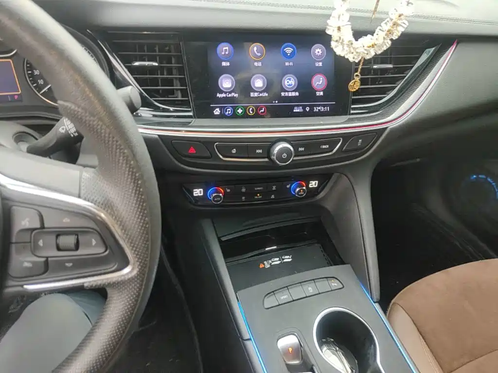 Buick Regal — миниатюра 13