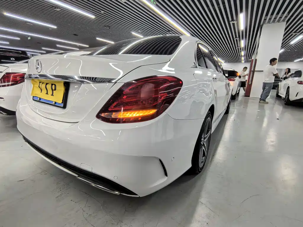 Mercedes-Benz C-Class — миниатюра 15