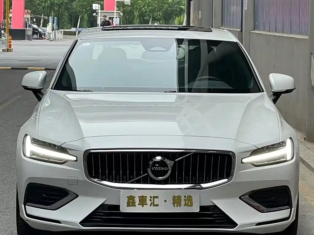 Volvo S60 — миниатюра 2
