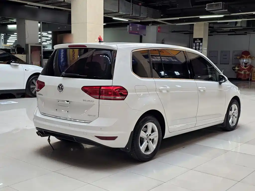 Volkswagen Touran — миниатюра 10