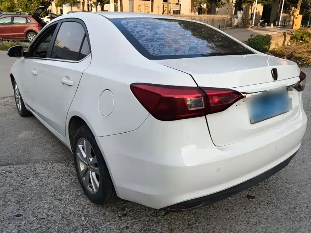 Roewe 360 — миниатюра 5