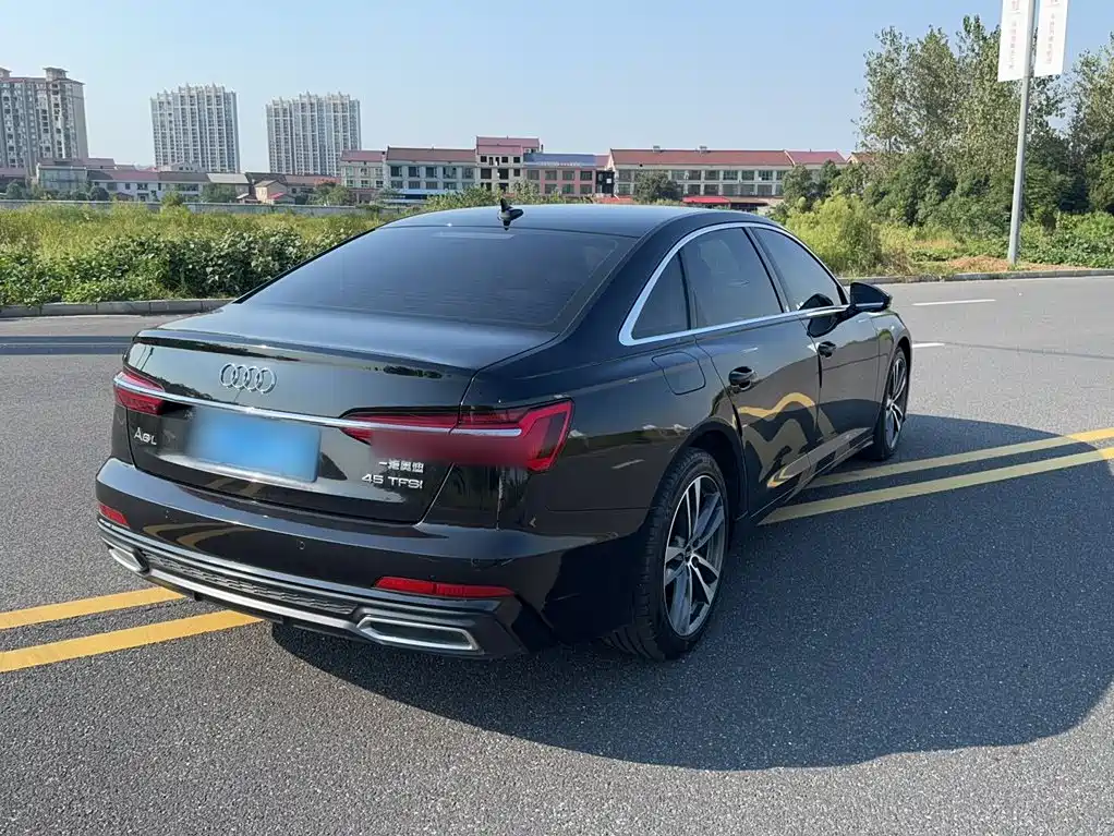 Audi A6L — миниатюра 9