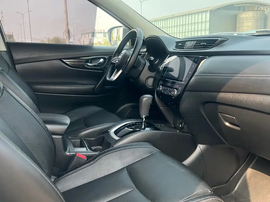 Nissan X-Trail — миниатюра 11
