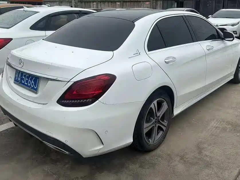 Mercedes-Benz C-Class — миниатюра 9