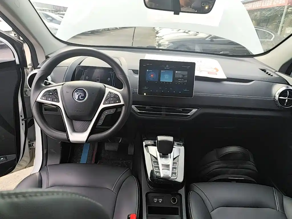 BYD Yuan EV — миниатюра 10