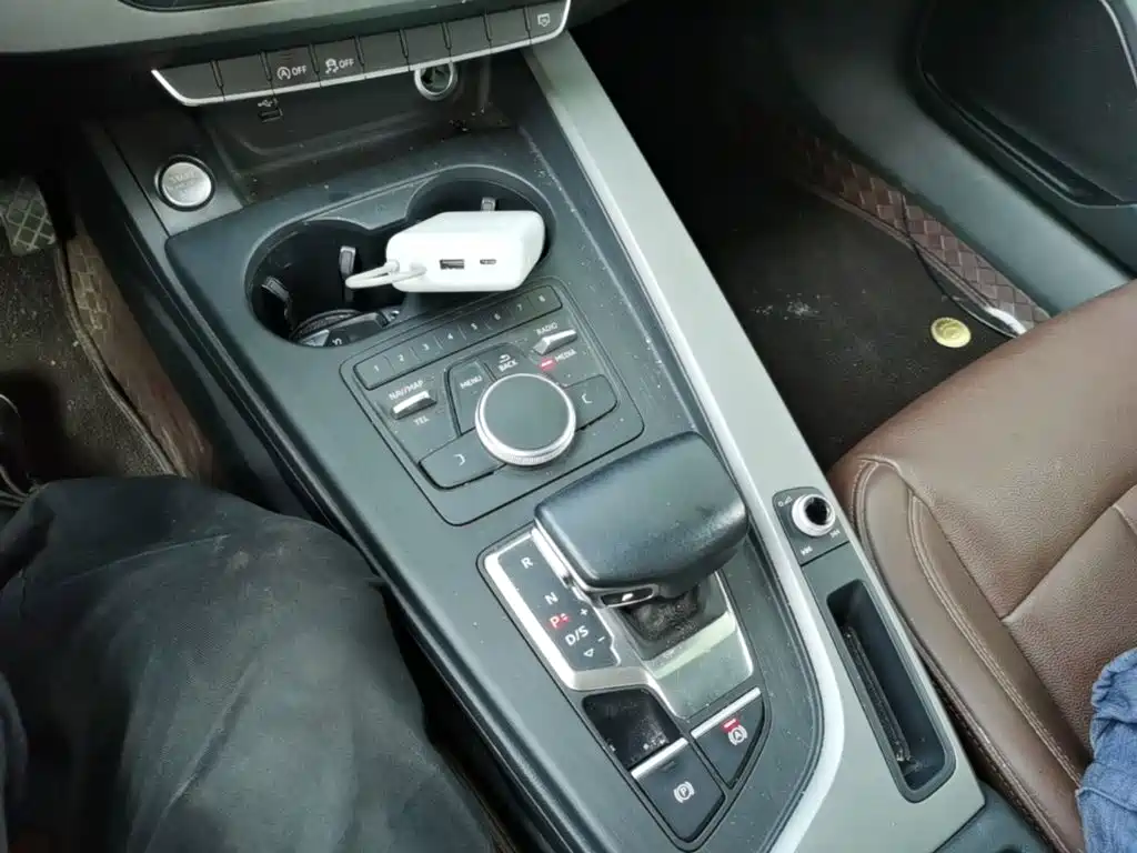 Audi A4L — миниатюра 14