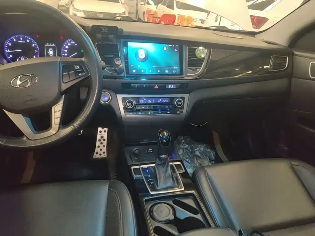 Hyundai Mistra — миниатюра 13
