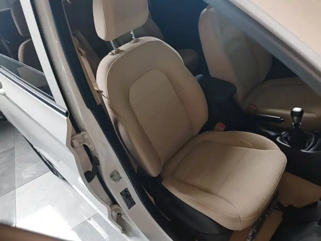 Wuling Hongguang — миниатюра 25