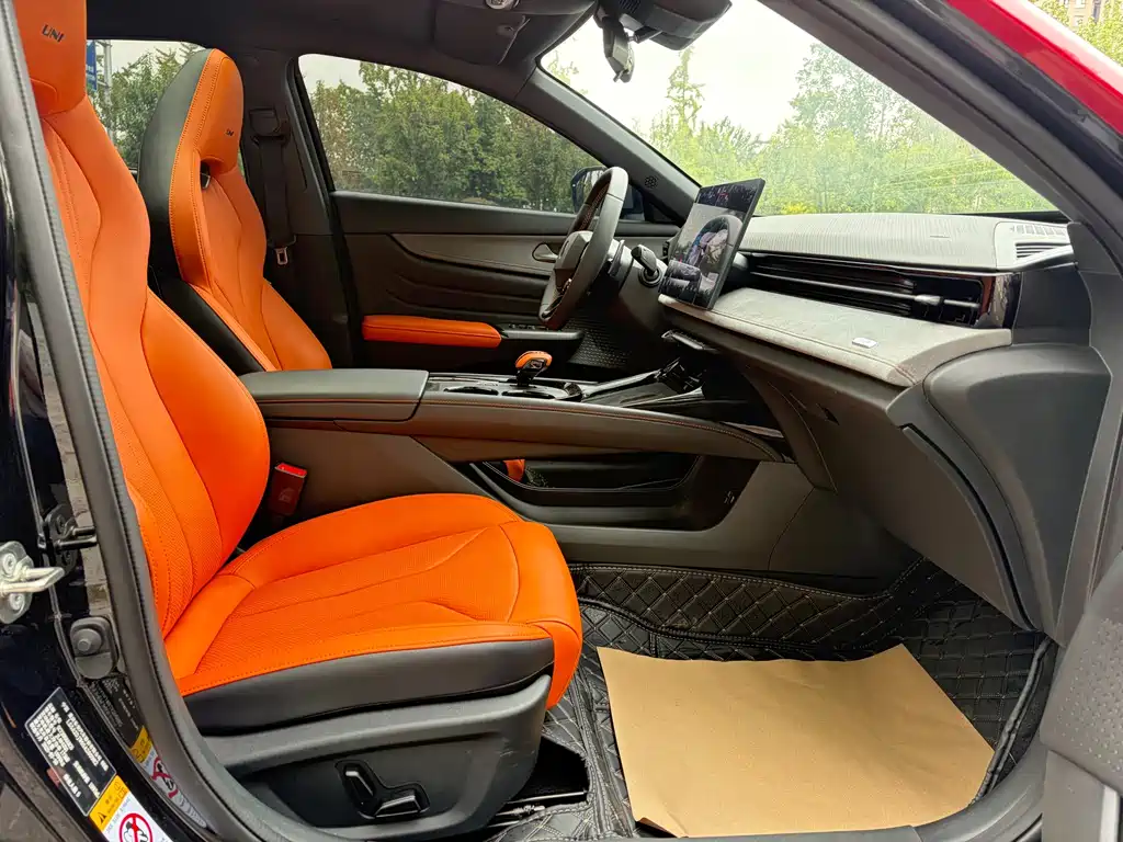Changan UNI-V — миниатюра 5