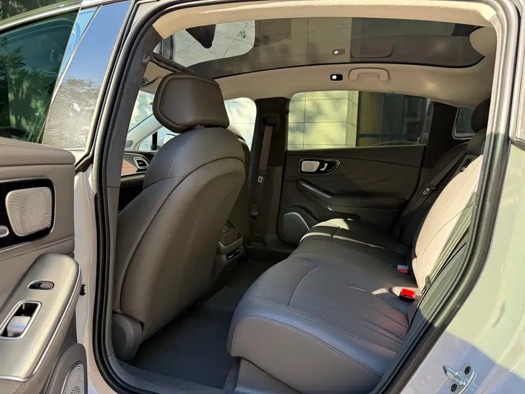 Roewe Feifan F7 — миниатюра 10