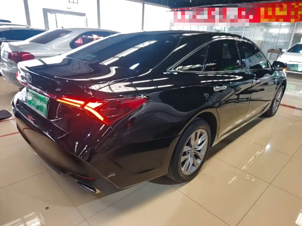 Toyota Avalon — миниатюра 7