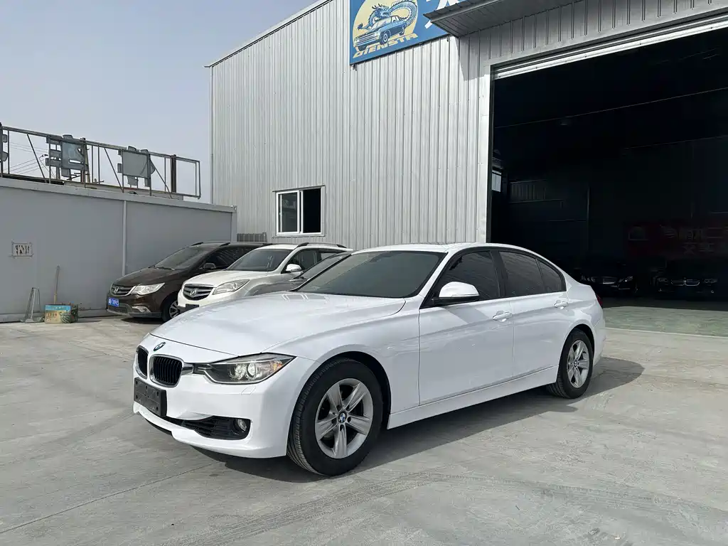 BMW 3 Series (Import) 2013
