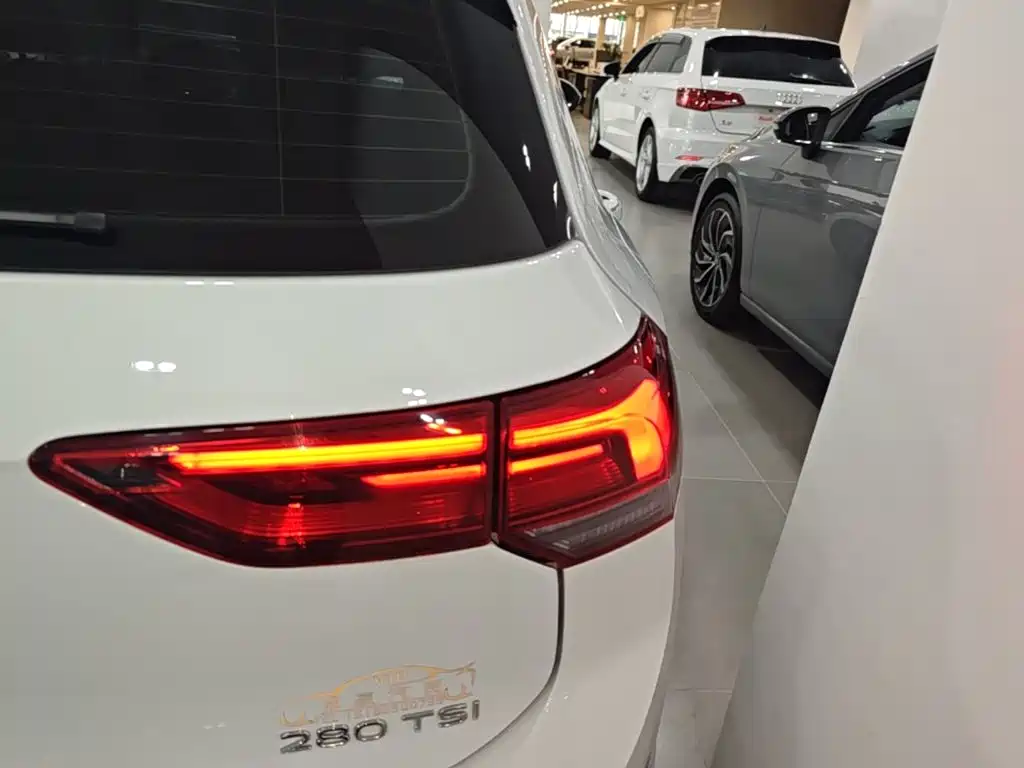 Volkswagen Golf — миниатюра 8