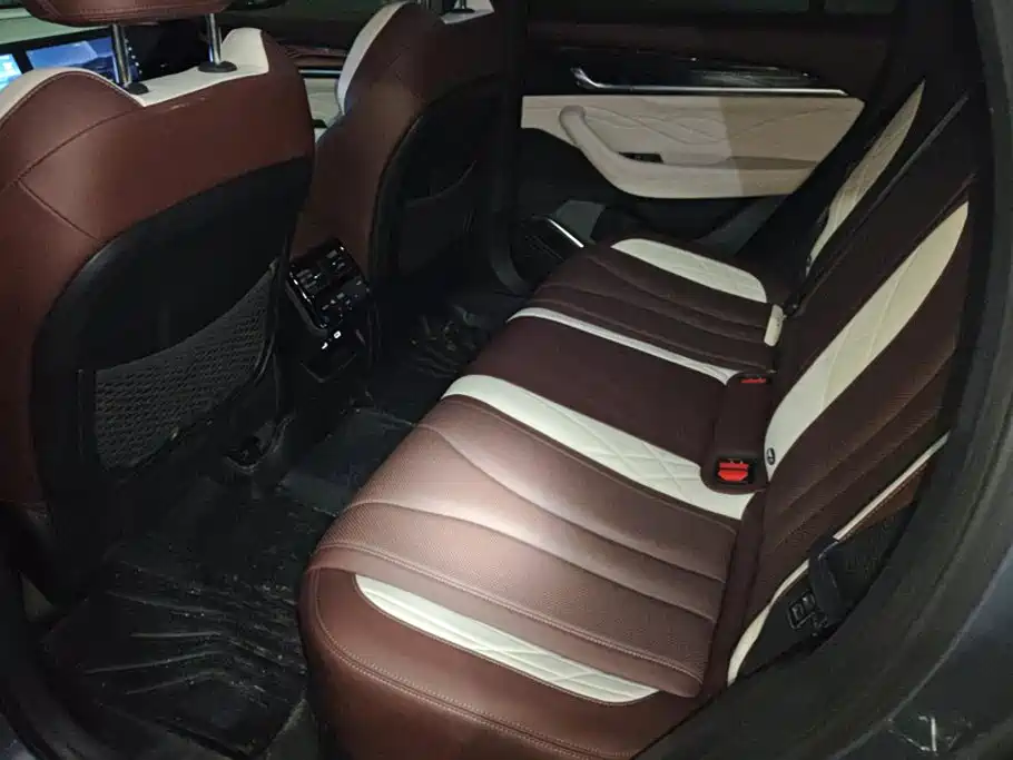 Geely Xingyue L — миниатюра 11