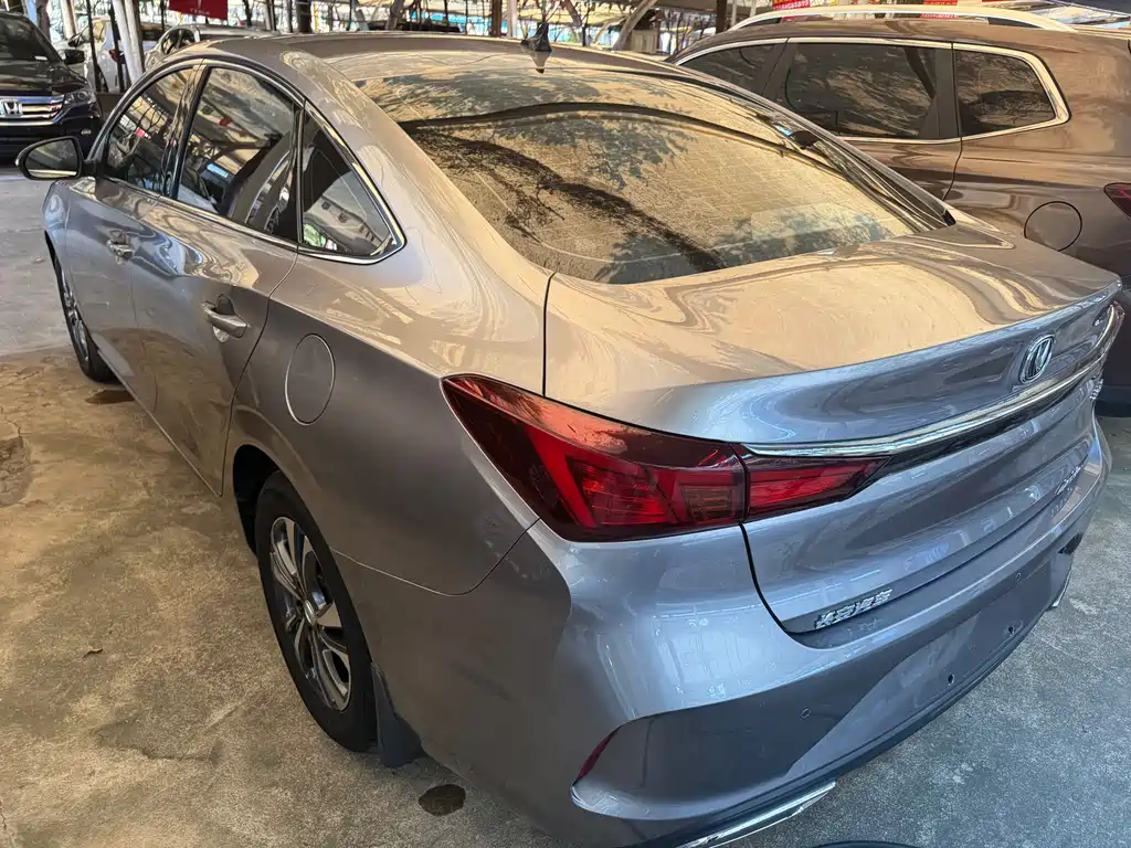 Changan Eado — миниатюра 10