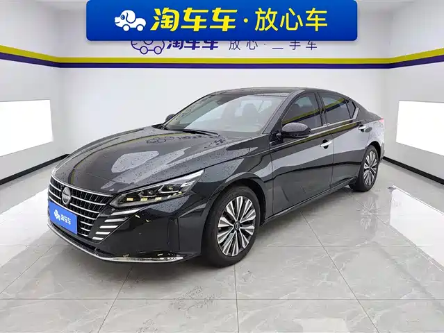 NISSAN TEANA 2023