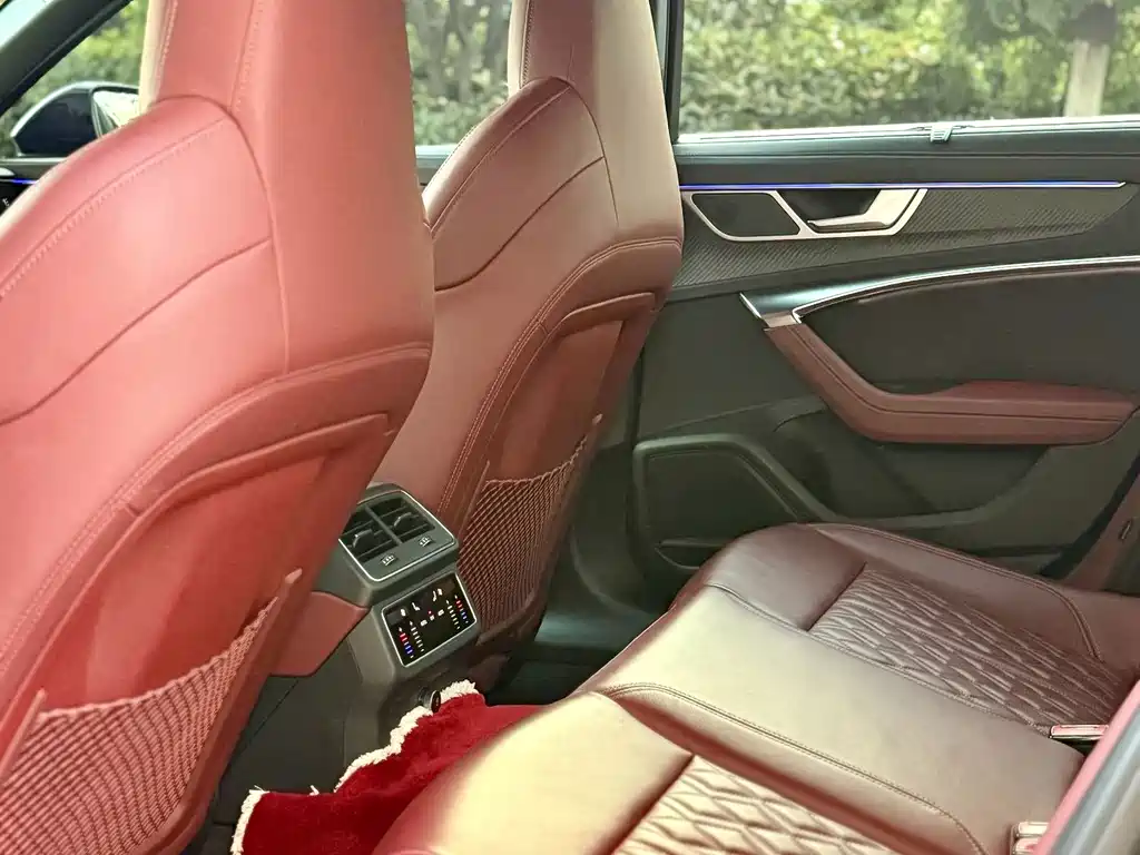 Audi S6 — миниатюра 5