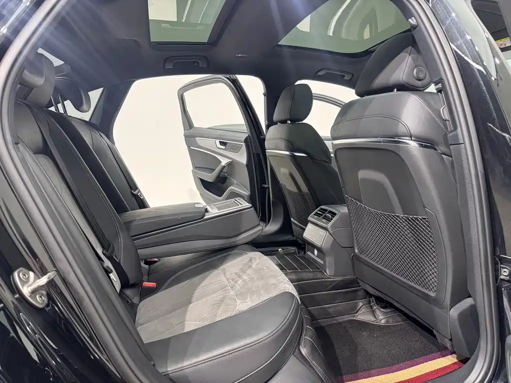 Audi A6L — миниатюра 9