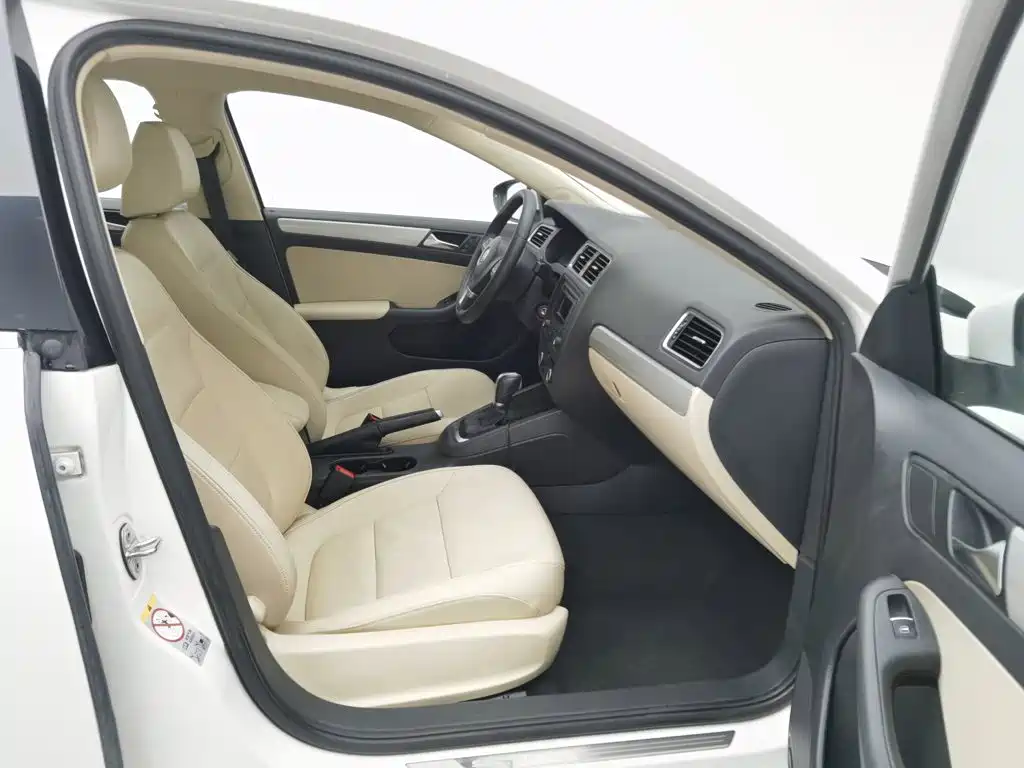 Volkswagen Sagitar — миниатюра 23