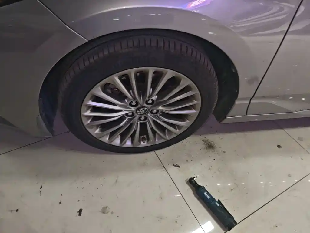 Toyota Avalon — миниатюра 23