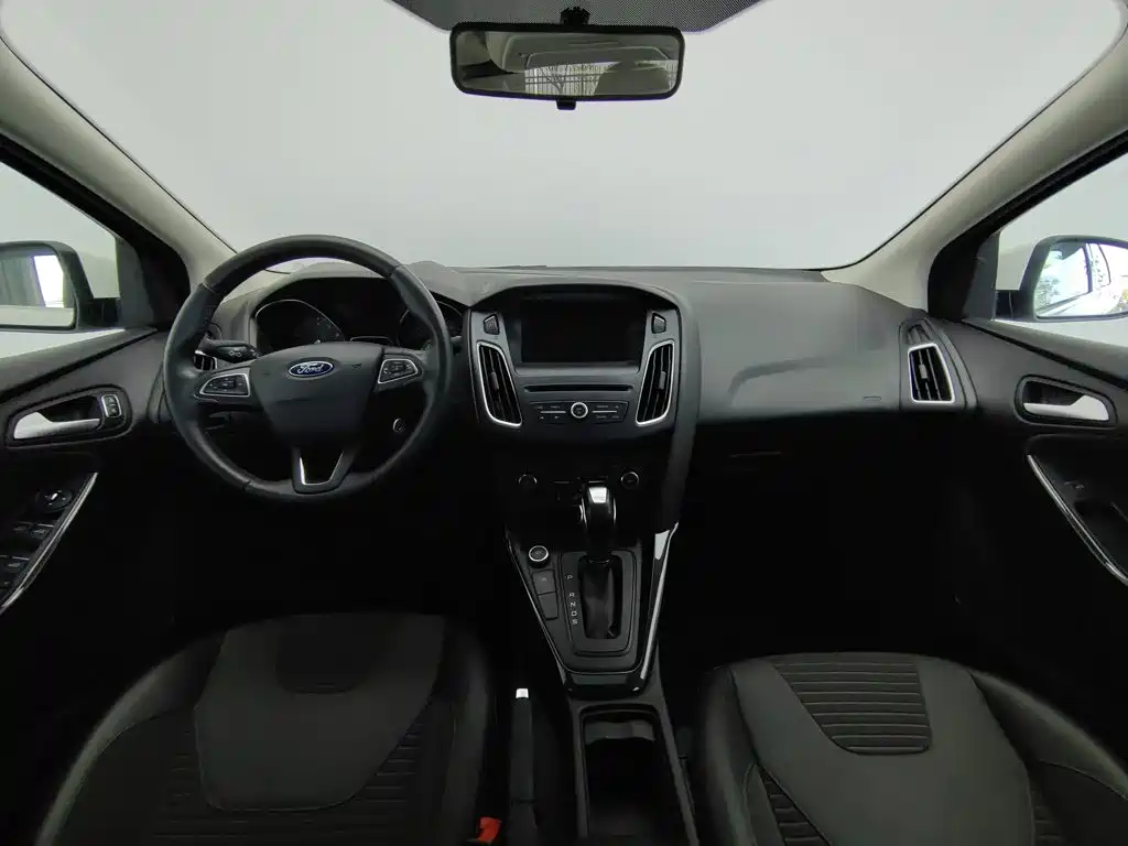 Ford Focus — миниатюра 5