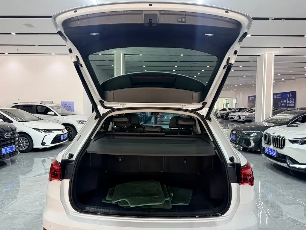 Audi Q3 — миниатюра 18