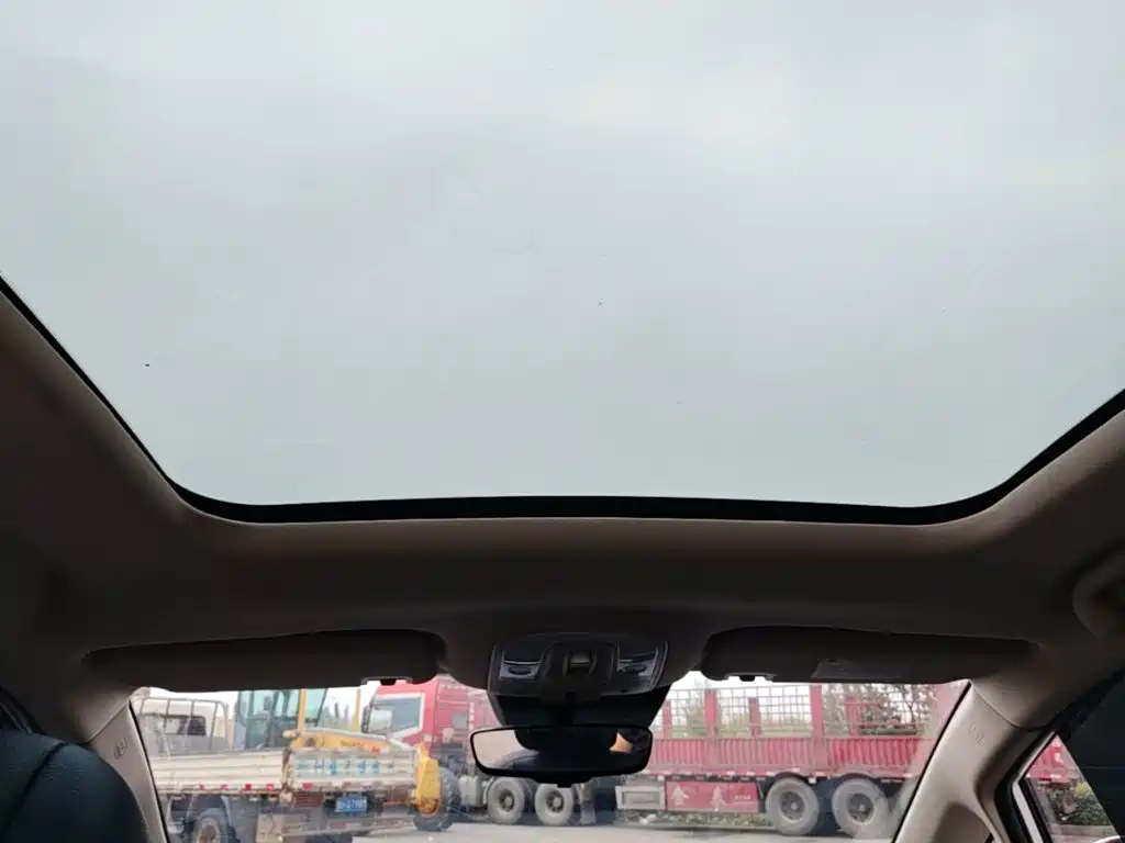 BYD MAX — миниатюра 18